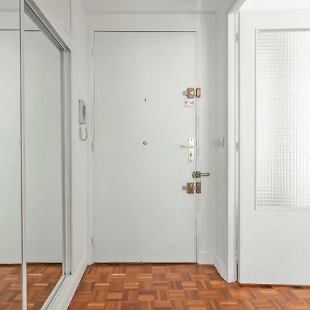 Lovely Flat Avenue Foche Apartamento